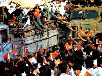 vietnamese troops capture Phnom Penh
