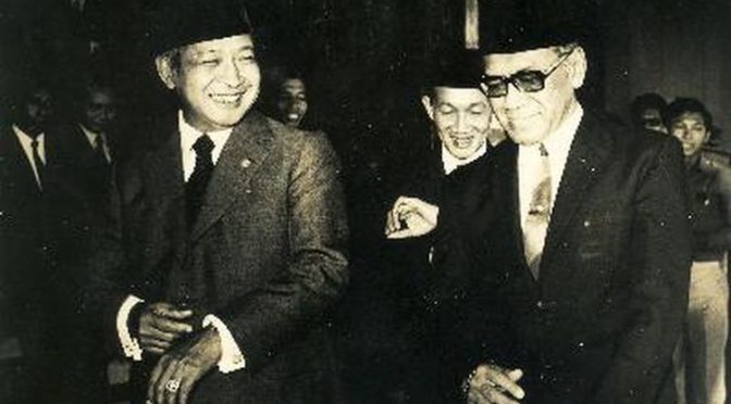 Sri Sultan Hamengkubuwono IX dan soeharto
