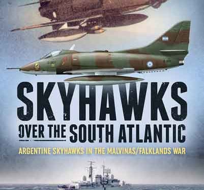 A-4 Skyhawks Angkatan Udara Argentina pada 25 Mei 1982 menenggelamkan HMS Coventry (D118) selama perang Malvinas/Falklands