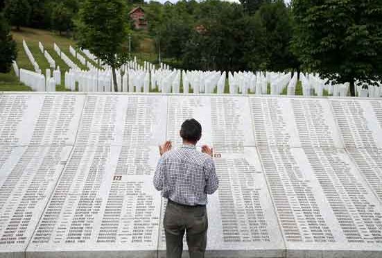 Pembantaian Srebrenica juga dikenal sebagai genosida Srebrenica adalah pembunuhan genosida[8 Juli 1995] terhadap lebih dari 8.000pria dan anak laki-laki Muslim Bosnia di dalam dan sekitar kota Srebrenica, selama Perang Bosnia.