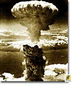 Bom atom dijatuhkan di Nagasaki 09 Agustus 1945