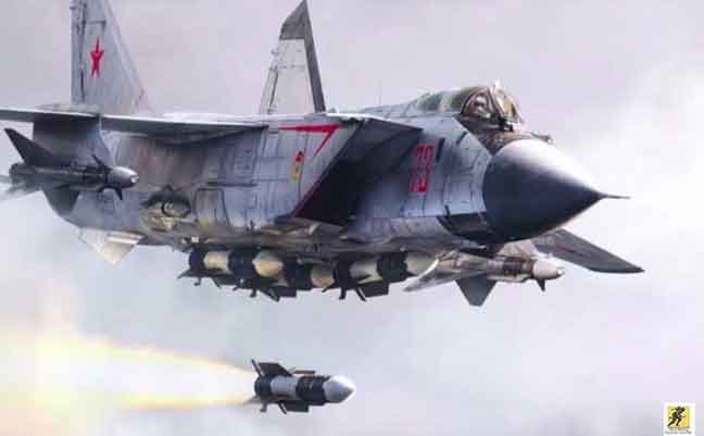 MiG-31 Foxhound adalah puncak dari desain pencegat jarak jauh Soviet selama Perang Dingin.