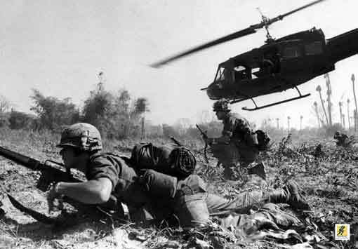 Pertempuran Lembah Ia Drang Bagian dari Perang Vietnam (Operasi Bayonet Perak I, Kampanye Pleiku 1965)