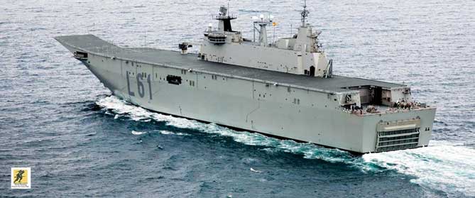 Landing helicopter dock (LHD) Juan Carlos I, kapal terbesar Angkatan Laut Spanyol, diluncurkan pada bulan Maret 2008 di Navantia F