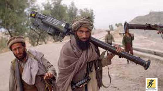 CIA AS dan Direktorat Intelijen Umum Arab Saudi (GID) menyalurkan dana dan peralatan melalui Badan Intelijen Antar-Layanan Pakistan (ISI) kepada mujahidin Afghanistan